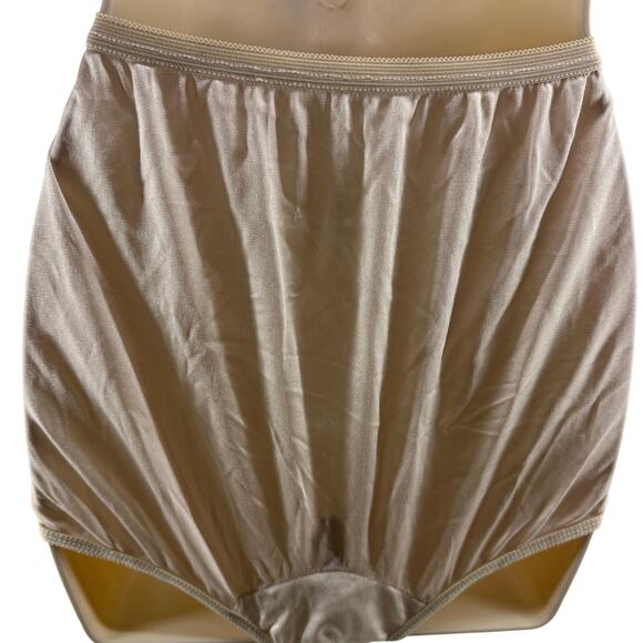 Vintage Kim Rogers Shiny Smooth Nylon Beige Panty Panties Brief Size 8 Granny - Picture 5 of 5